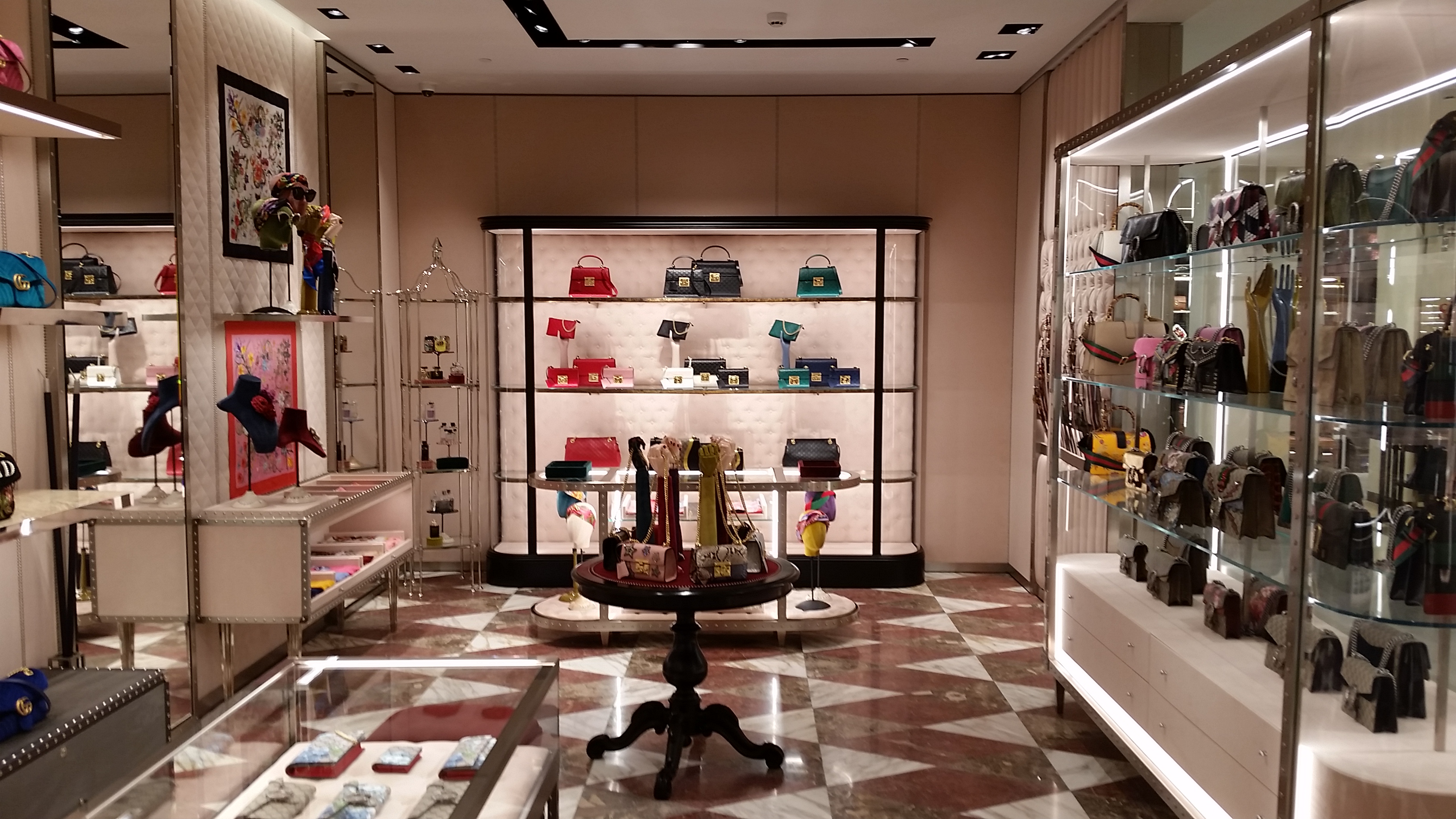 Gucci%20Tsum%20WRTW